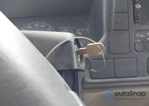 1996 Chevrolet Suburban C1500 из США, поврежденный, VIN 3GNEC16R7TG151983